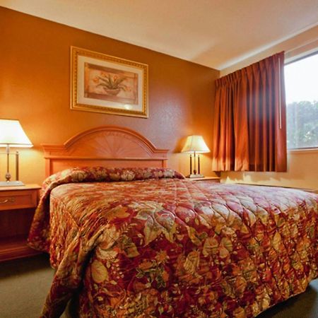 Rodeway Inn Auburn - Seattle ภายนอก รูปภาพ