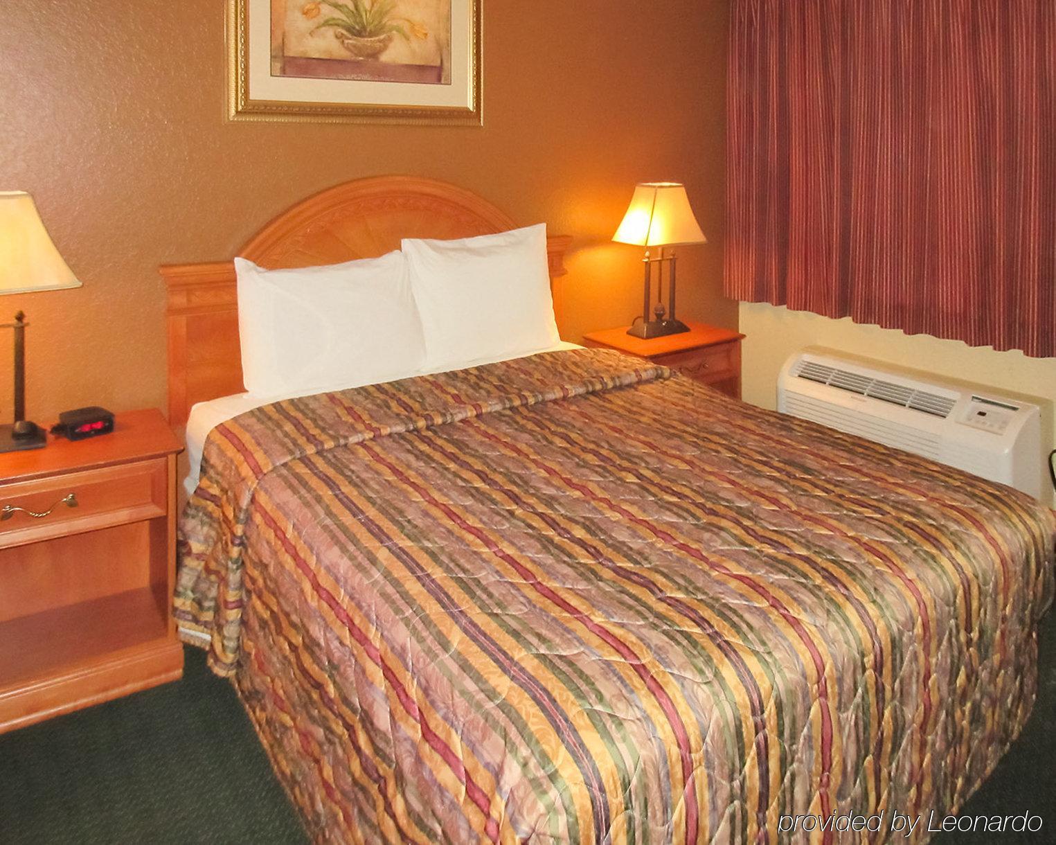 Rodeway Inn Auburn - Seattle ภายนอก รูปภาพ