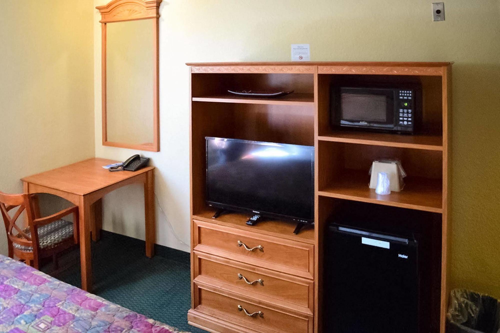 Rodeway Inn Auburn - Seattle ภายนอก รูปภาพ